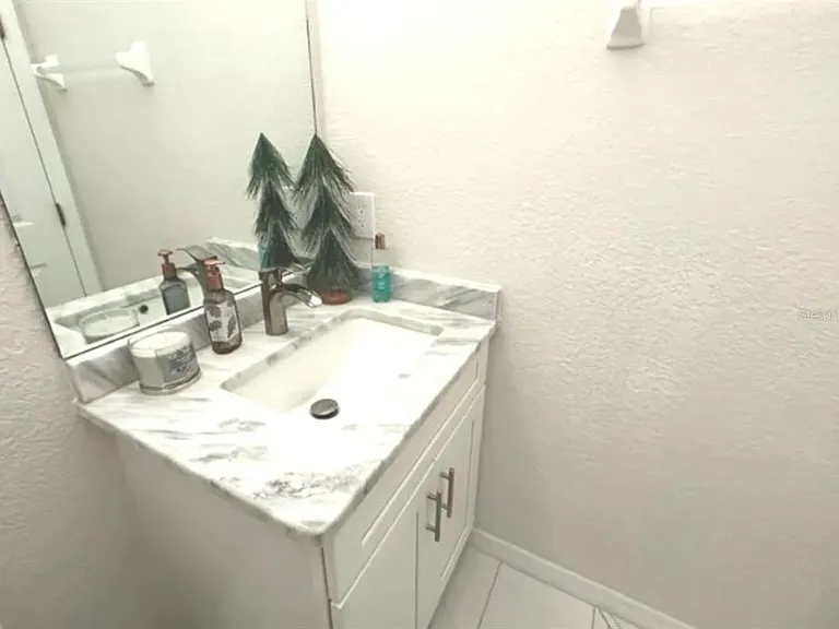 306 Eagle Pond Dr — Photo 13
