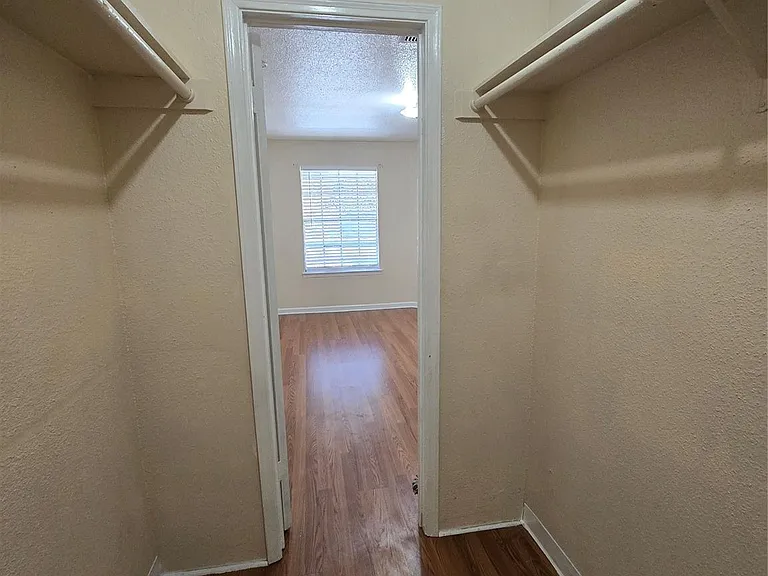 9797 Leawood Blvd #104 — Photo 7