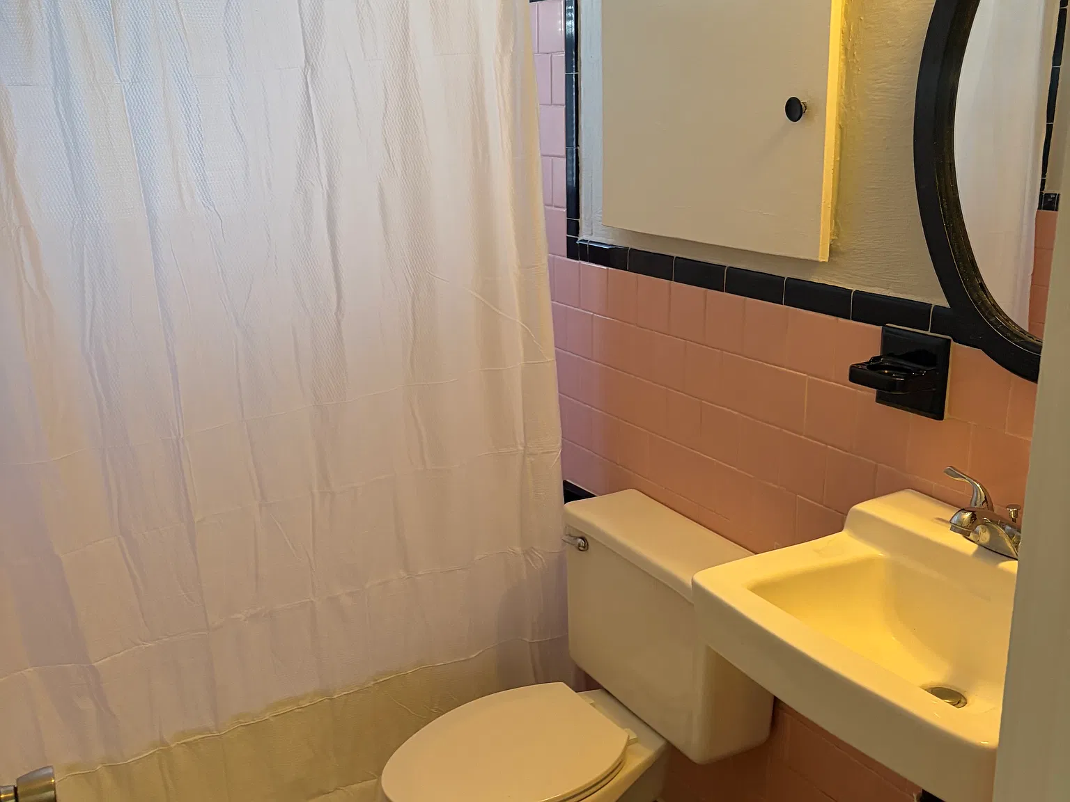 2 bed, 650 sqft, $1,050 — Photo 4