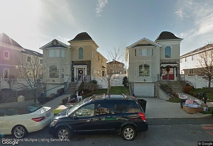 2nd image of 46 Indale Ave
