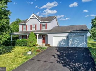 531 Grant Dr, Gettysburg, PA 17325