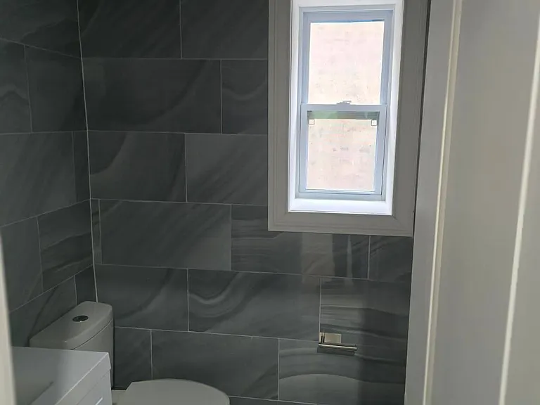 2050 Strauss St #2 — Photo 10