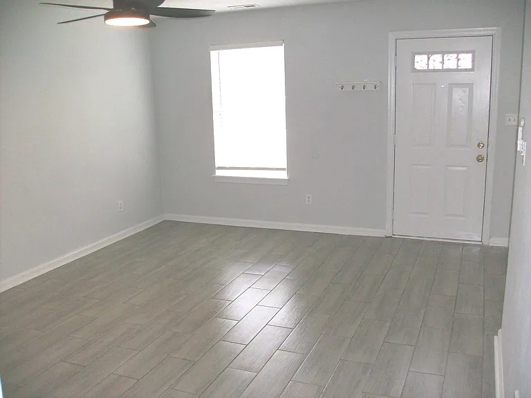 3512 Clover Meadows Dr — Photo 10
