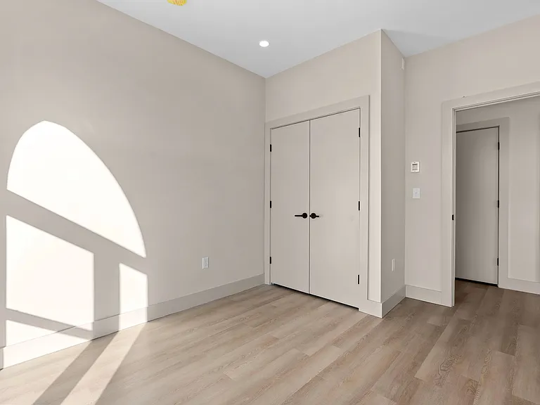463 Franklin St #202 — Photo 2