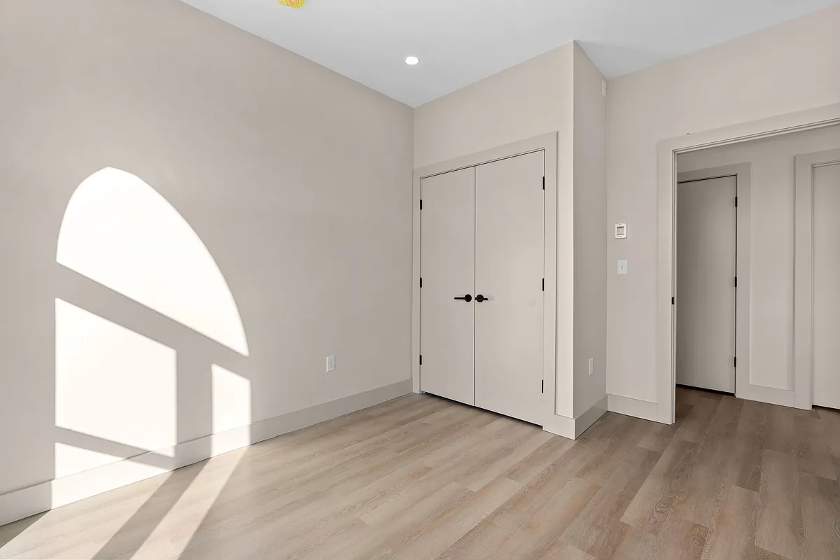 Building Photo - 463 Franklin St #306
