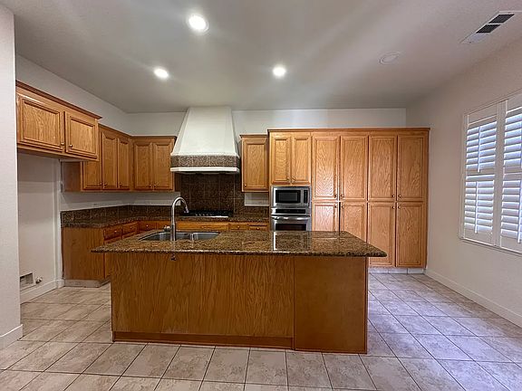 2nd image of 3402 Pinotin Ct