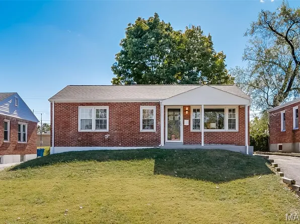 246 Emerling Dr, Saint Louis, MO 63121