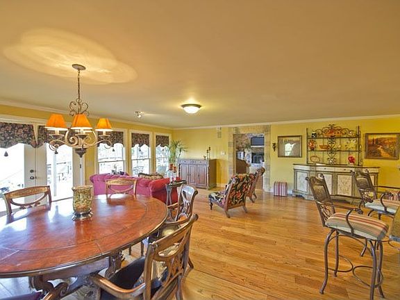3rd image of 2820 War Hill Park Rd