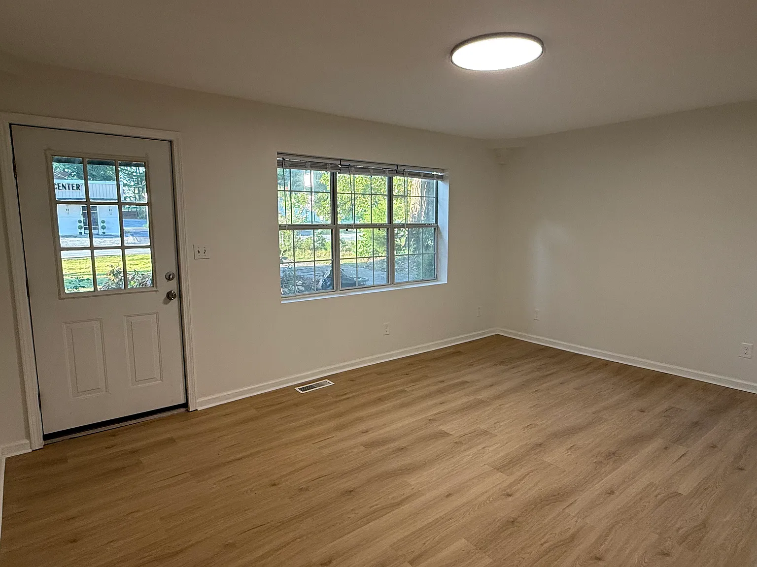 2 bed, 1000 sqft, $1,395 — Photo 4