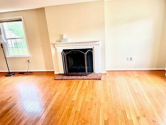 5th image of 803 Forest Park Dr Unit 803