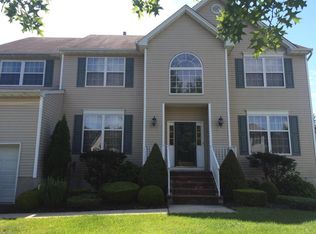 3 Cortelyou Rd, Jackson, NJ 08527