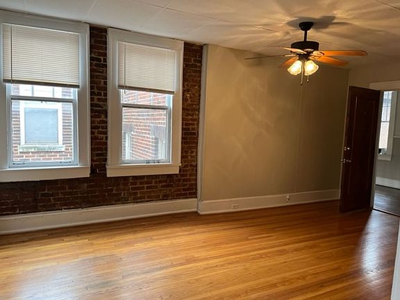 2nd image of 1301 19th St S APT 305