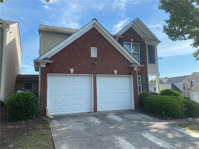 294 Balaban Cir — Photo 1