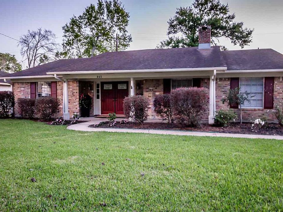 1st image of 845 Wisteria Dr