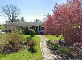 14 Poplar St, Brevard, NC 28712