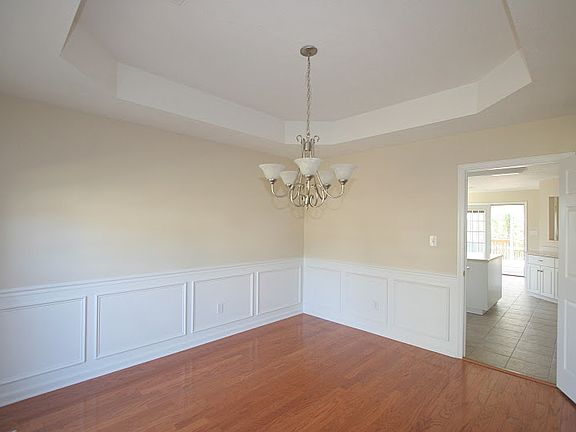 5th image of 3023 Parkridge Dr