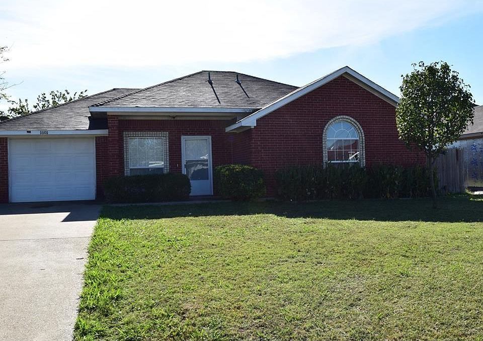 1st image of 1101 Melody Cir