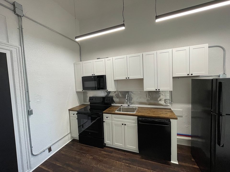 Kitchen with all new appliances