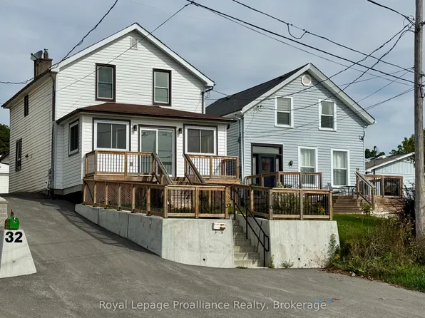 30 Alexander St W, Pt Hope, ON L1A 1B2