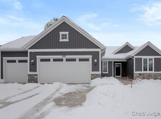 8381 Bauerridge Ave, Jenison, MI 49428