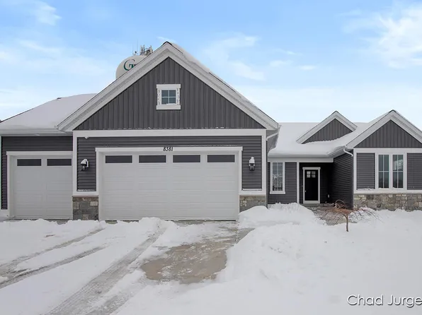 7446 Whistle Ridge Dr, Byron Center, MI 49315