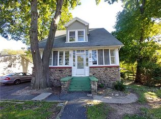 68 College Ave, Nanuet, NY 10954