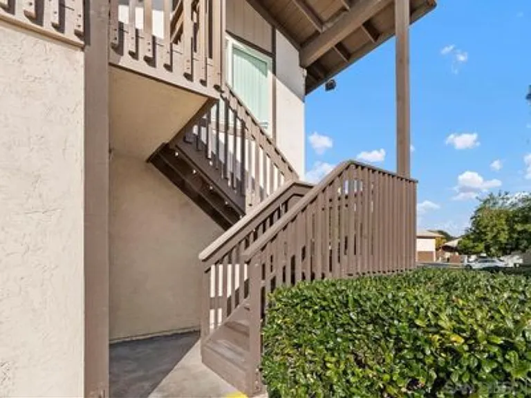460 Bluffview Rd — Photo 15