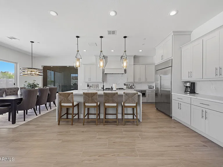 6896 E Lomas Verdes Dr — Photo 9