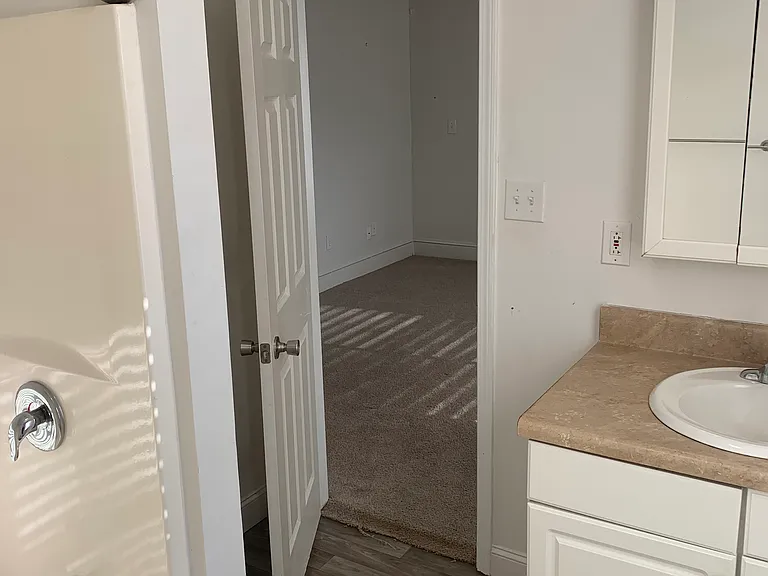 404 Morgan St — Photo 10