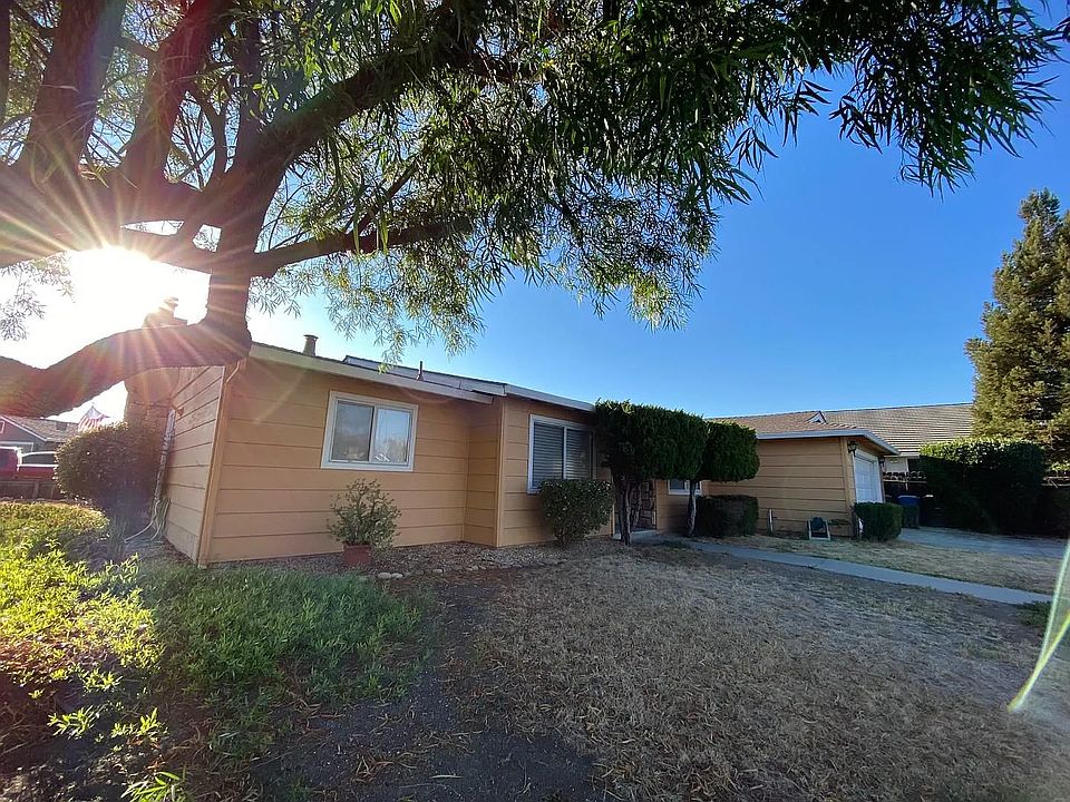 1st image of 1730 Cerra Vista Dr
