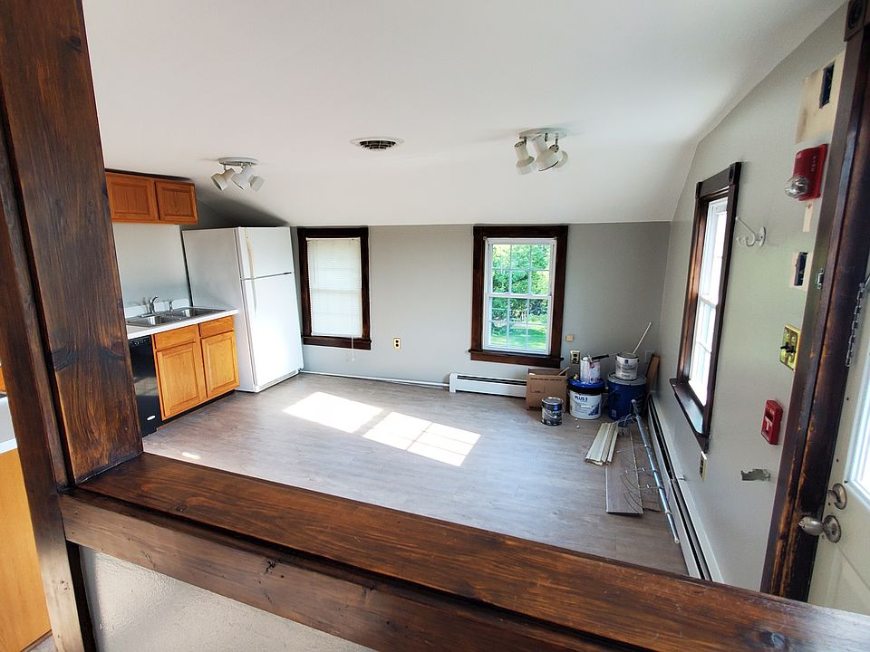 Pass-through from LR into kitchen