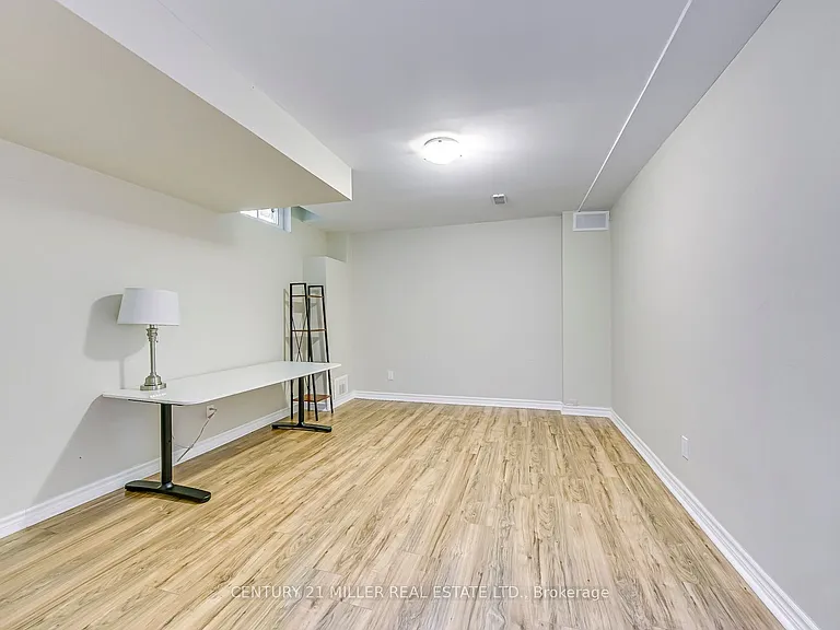 1351 Fieldcrest Ln #LOWER — Photo 17