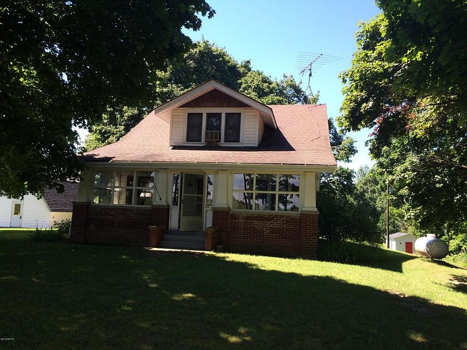 1st image of 9735 Tully Ave NE