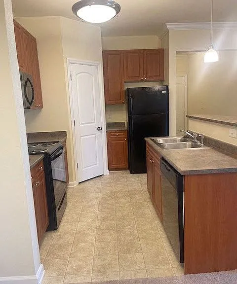Clairmont at Hillandale — Photo 119