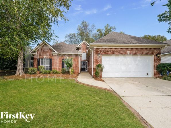 633 Old Cahaba Dr, Helena, AL 35080