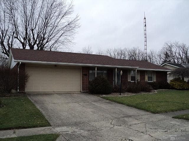 1st image of 304 S 1st St