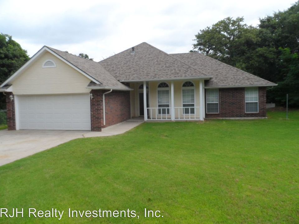 1st image of 17121 Sally Cir