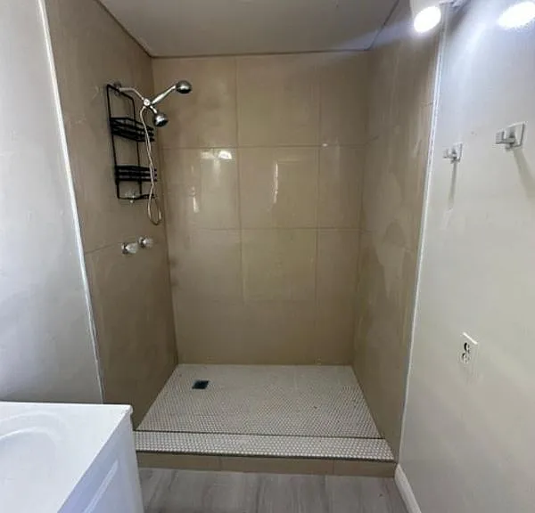 451 W Yermo Rd #B — Photo 4