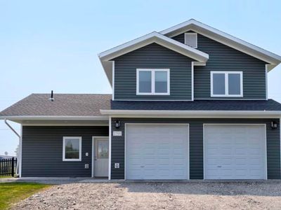 2764 W 2nd Ave, North Pole, AK, 99705