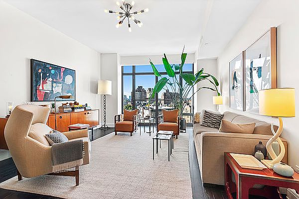 1st image of 155 W 11th St APT 8D