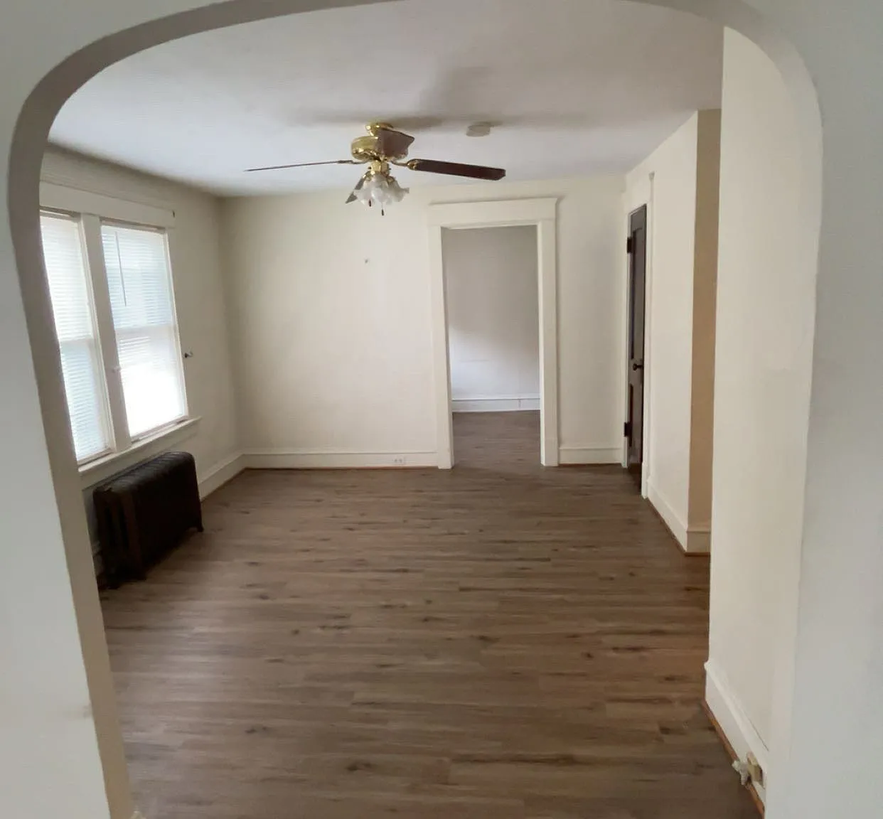 2 bed, $1,000 — Photo 2