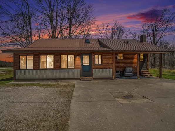 267 Thumb Lake Rd, Vanderbilt, MI 49795