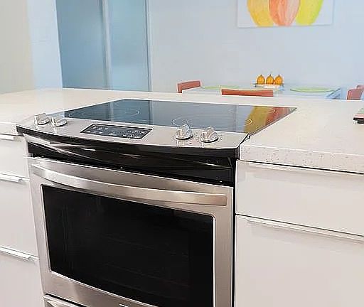 4th image of 31 W Pasadena Ave Unit 12