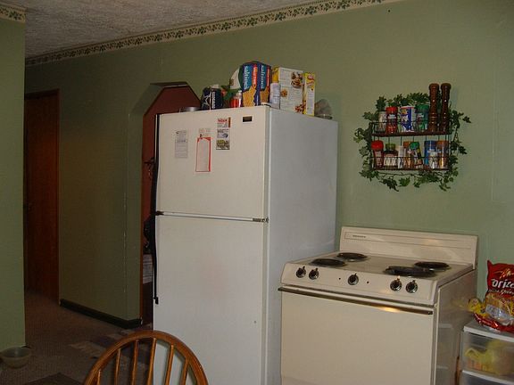 2nd image of 322 S Chestnut St