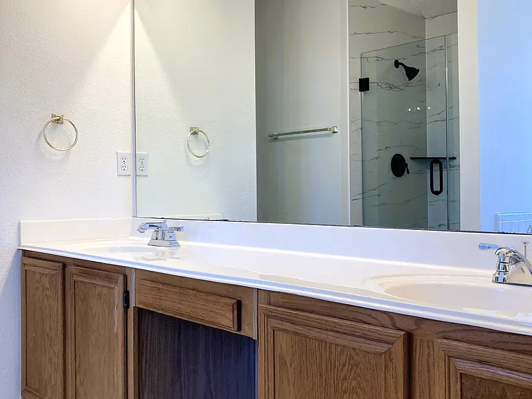 2078 Belvedere Dr — Photo 13