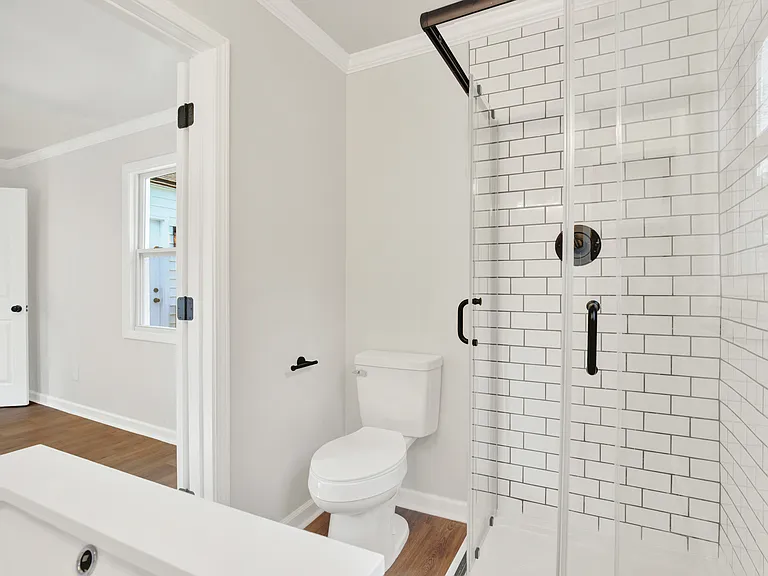 2244 Greenwood St — Photo 6