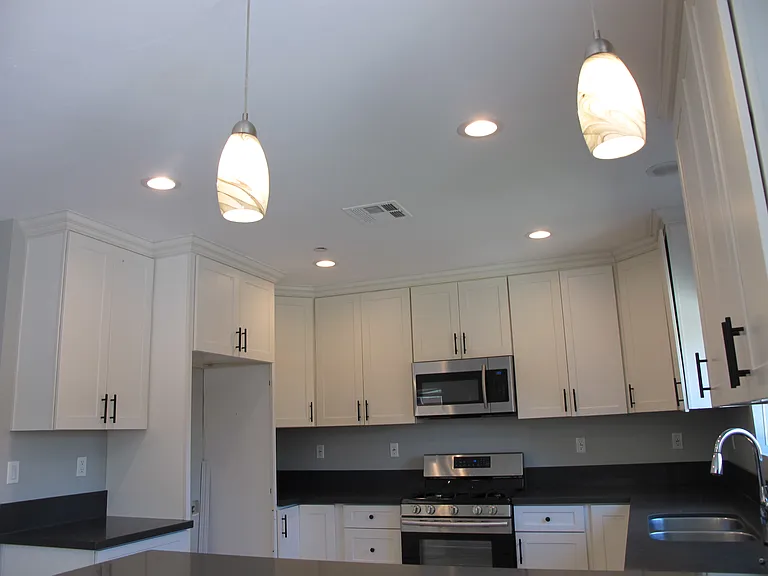 7542 Denny Ave — Photo 12