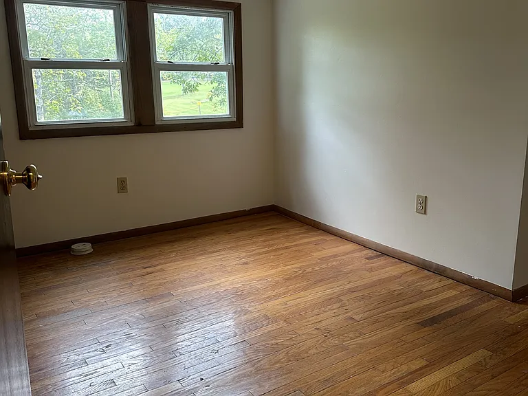 Bedroom Image 3
