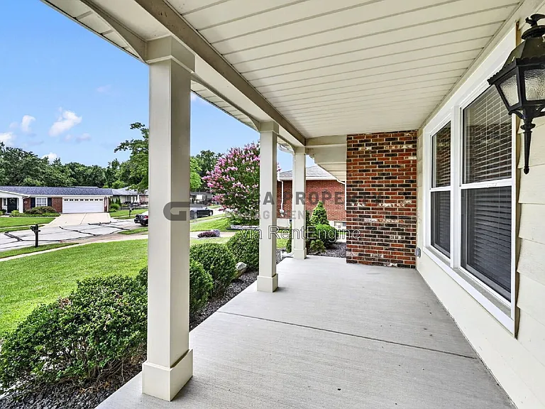 10327 Dorenshire Ct — Photo 5