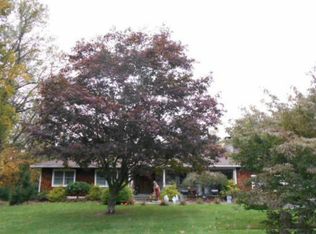7 Daisy Dr, Shelton, CT 06484